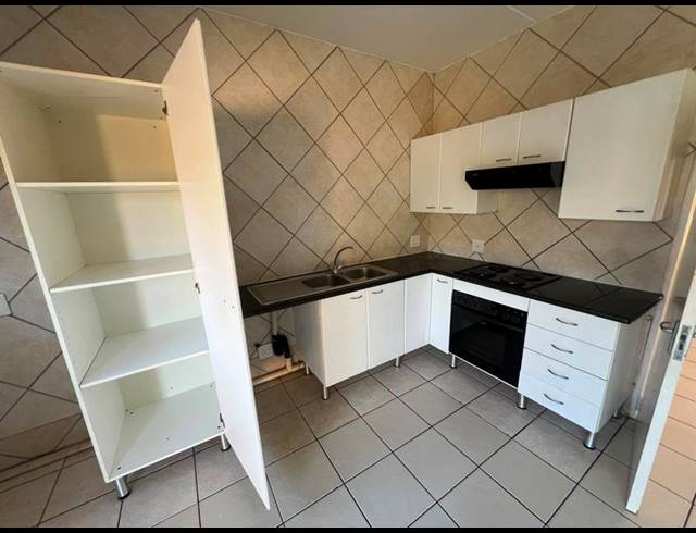 1 BEDROOM PROPERTY TO RENT IN WELTEVREDEN PARK